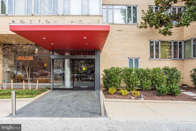 Photo - 1711 Massachusetts Ave NW Unit 807