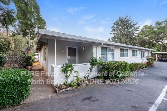 Building Photo - 162 Brush Creek Rd