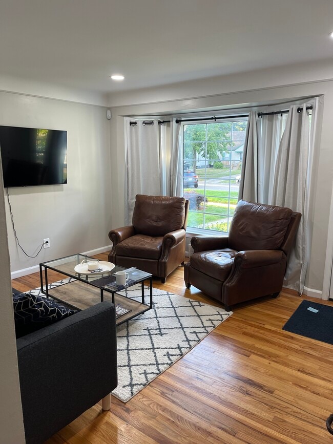 Photo - 212 Girard Ave