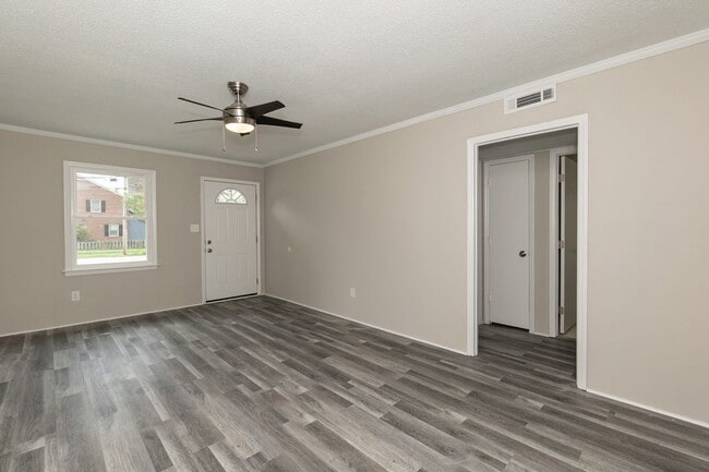 Photo - 106 Warren St W Unidad 106C Warren St W