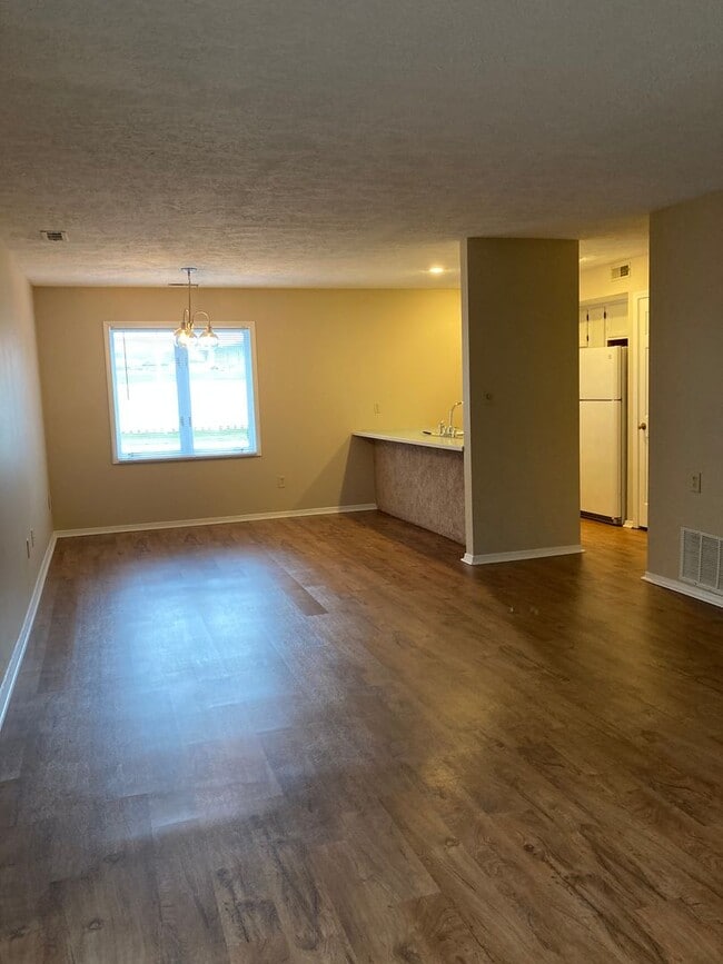 Photo - 3 bedroom, 2.5 bath Condo: Gentry Quarters Complex
