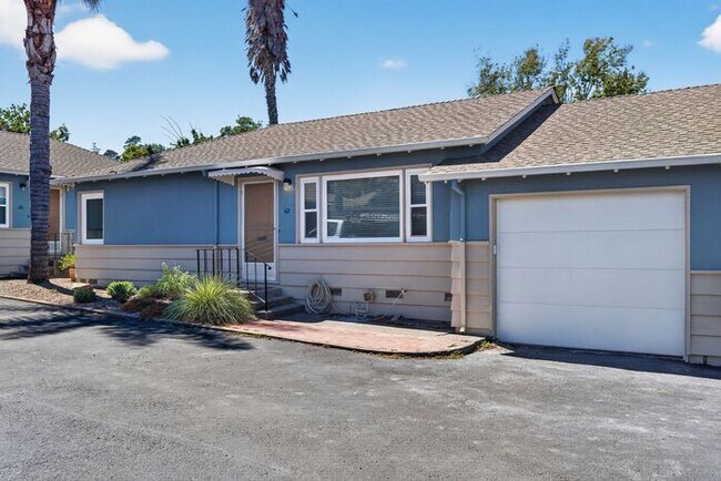 Photo - 2,900 /Month Beautiful 2 Bed, 1 Bath Single Story, with Garage Centrally Located in Petaluma!