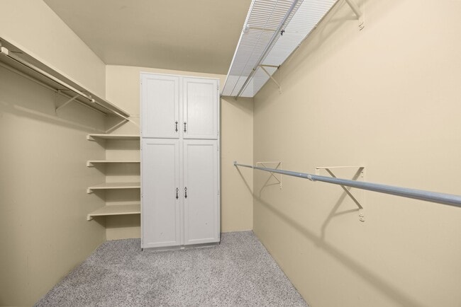 Photo - 3460 S Poplar St