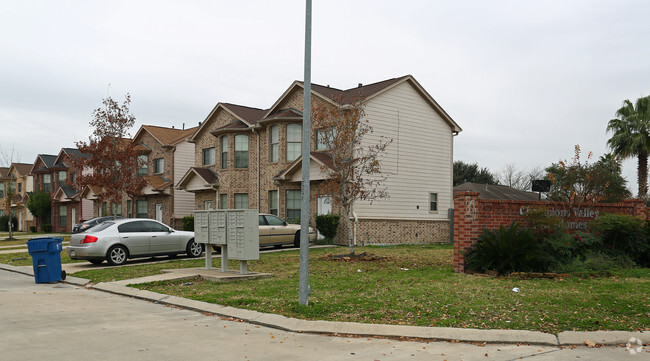 Photo - Champions Valley Townhomes