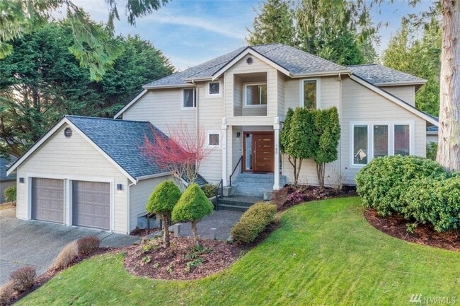 Building Photo - 180 Greenview Ln