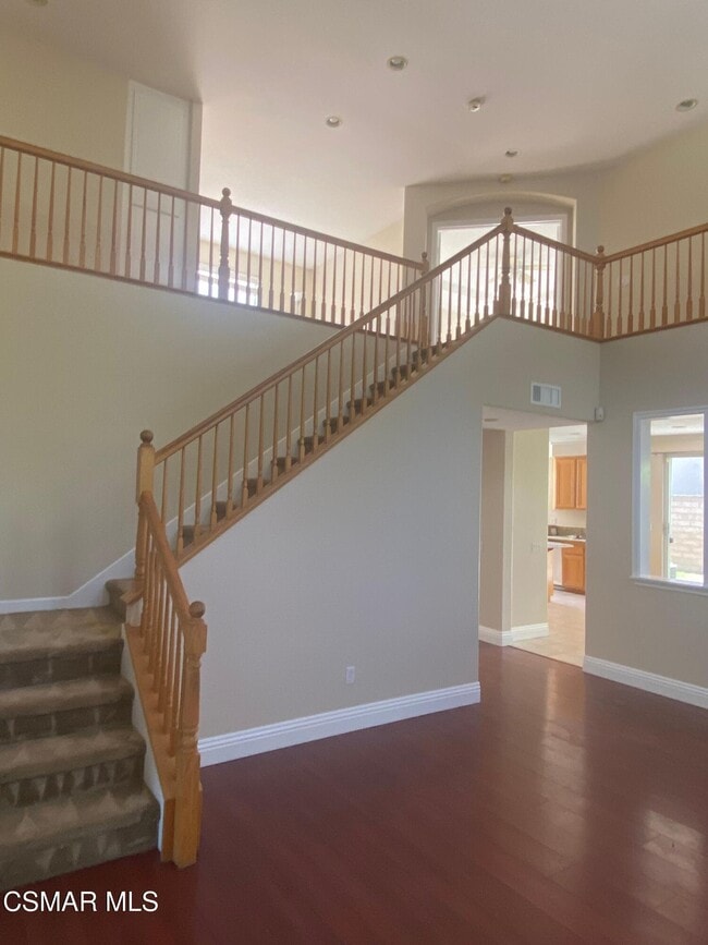 Photo - 2559 Parade Ave