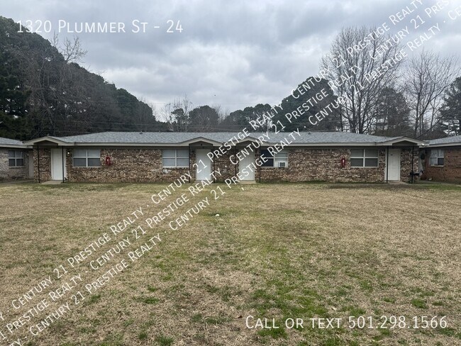 Photo - 1320 Plummer St Unit 24