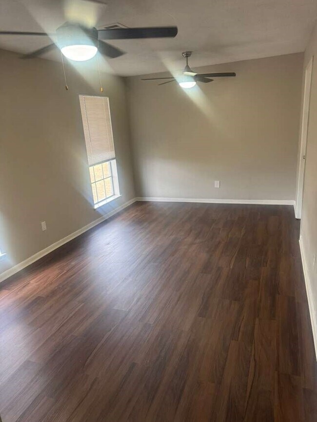 Photo - 3120 Royal St