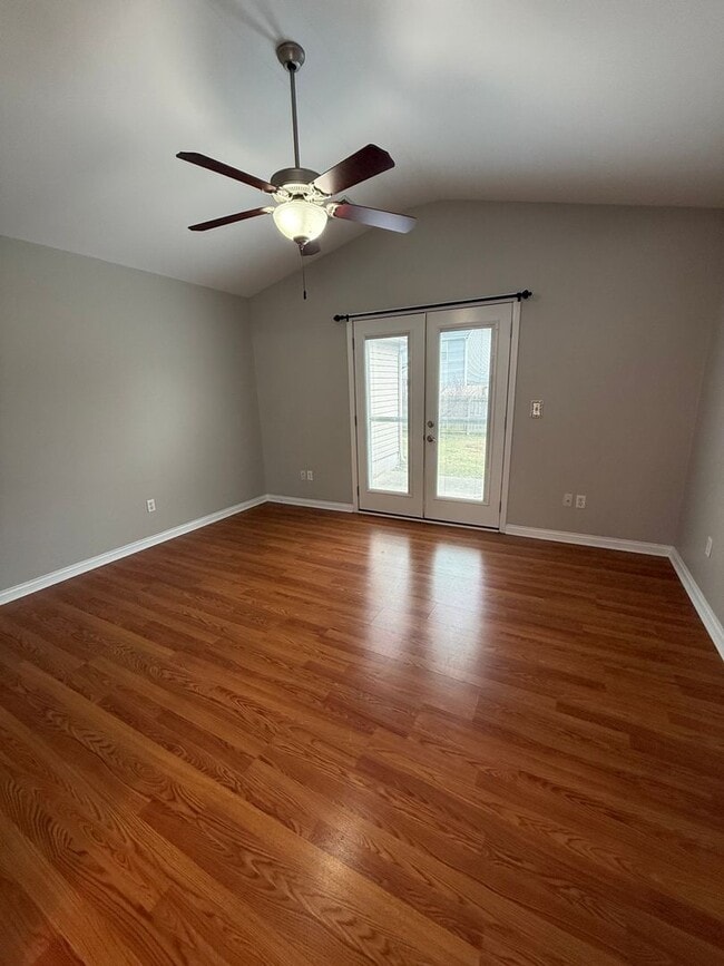 Photo - Charming 3-bedroom, 2-bathroom home located in the vibrant city of Lexington