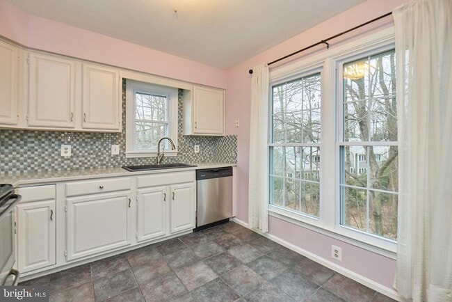 Photo - 1565 Church Hill Pl