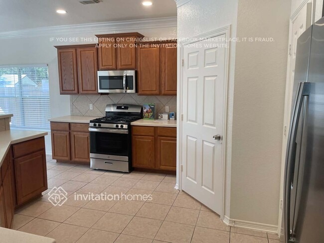 Photo - 15231 Henderson Point Dr