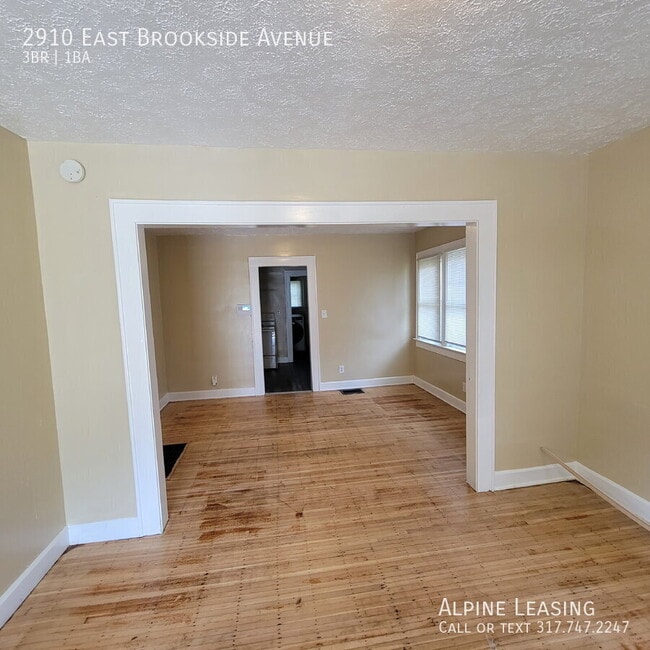 Photo - 2910 E Brookside Ave