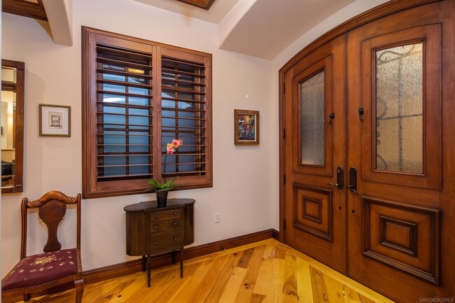 Photo - 120 A St