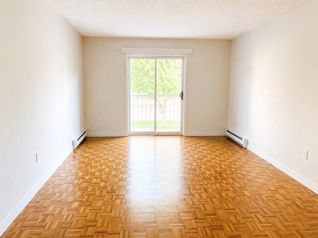 Photo - 980 Burnham St Unit 302