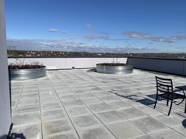 Photo - 1 Wellington St