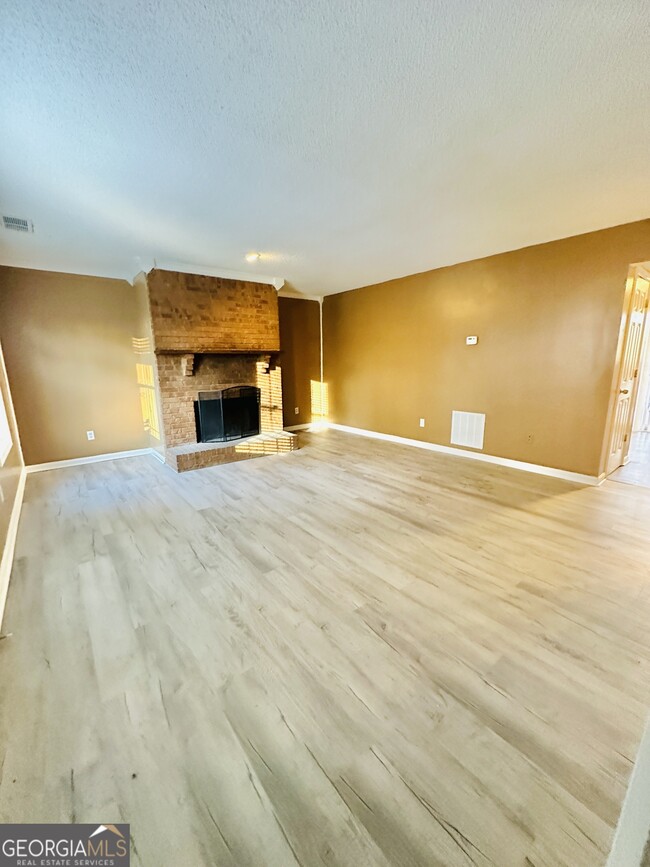 Photo - 5624 Windwood Rd Townhome