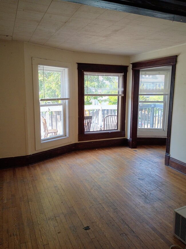 Photo - 511 W Mifflin St