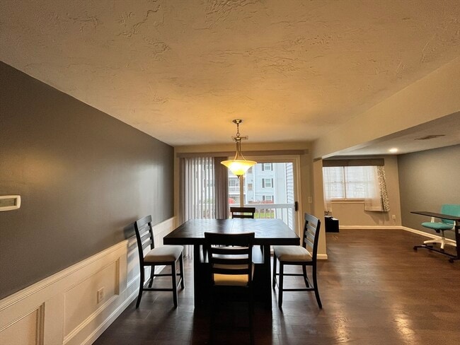 Photo - 1830 Main St Unit 21