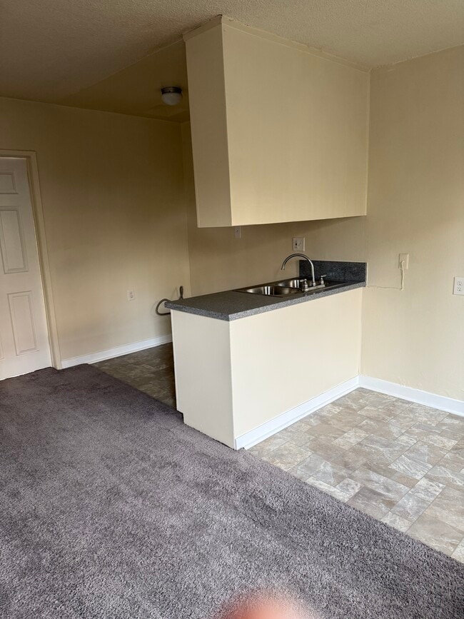 Building Photo - 2930 S Redondo Blvd Unit 2