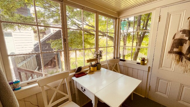 Photo - 1104 Madison St