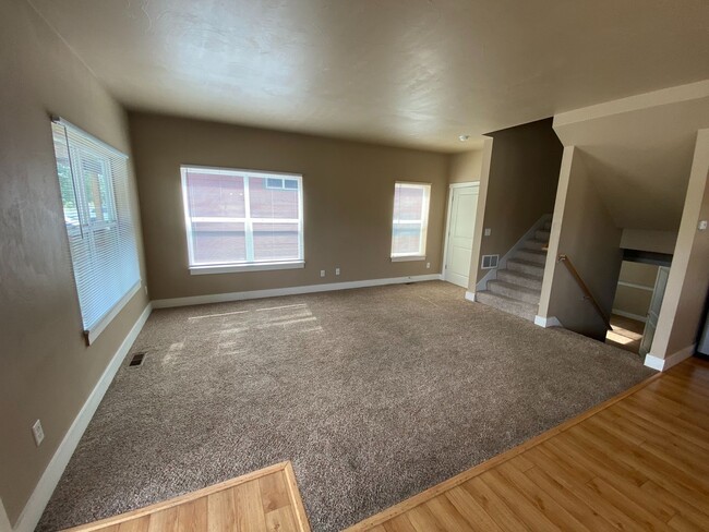 Photo - 5 Bedroom 2 Bath Single Family Home in Bozeman!