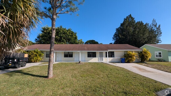 Building Photo - 3743 SE Dixie Ross St Rental