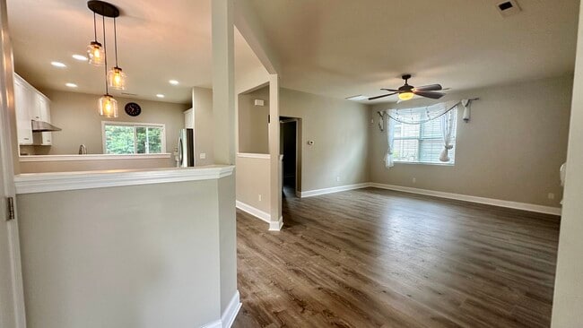 Photo - 4826 Hawkins Dr