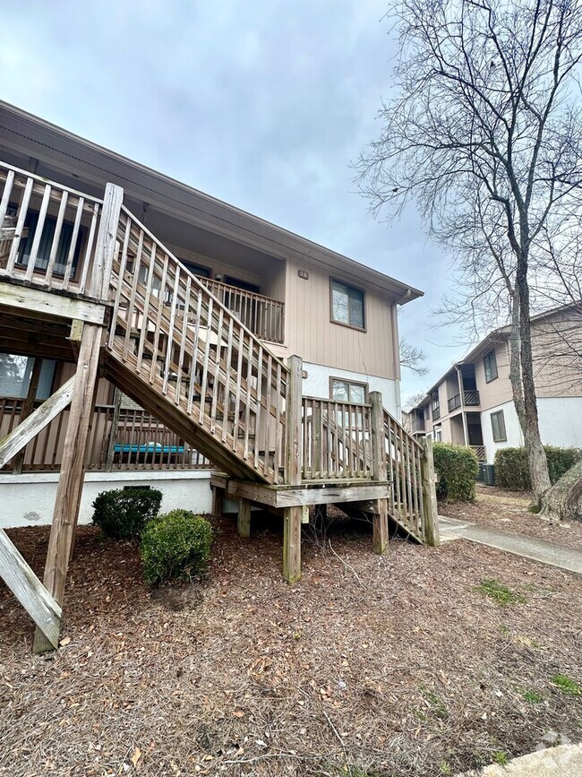 Building Photo - 522 S Kerr Ave Unit 522-16 South Kerr Avenue Rental