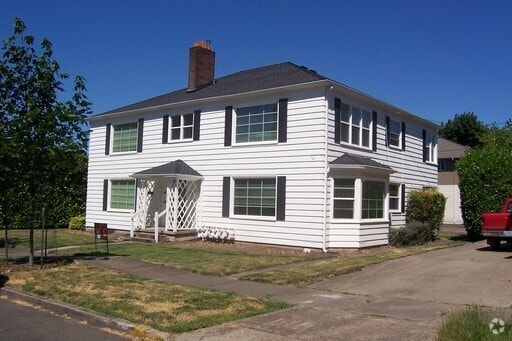 Building Photo - (837) 27th Street Apts. - 1 Bedroom / 1 Ba... Unit 04