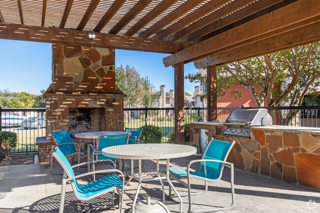 Community Gas Grill/BBQ Area - Bent Tree Park Apartments