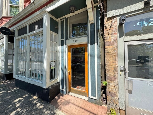 Photo - Stunning 2BR Queen Anne Victorian in East Rock | Bay Windows | In-Unit W/D | Parking Included Unit 2