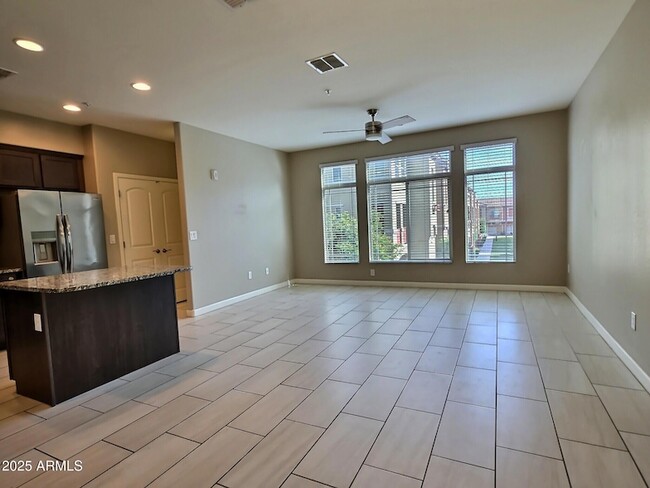 Photo - 240 W Juniper Ave