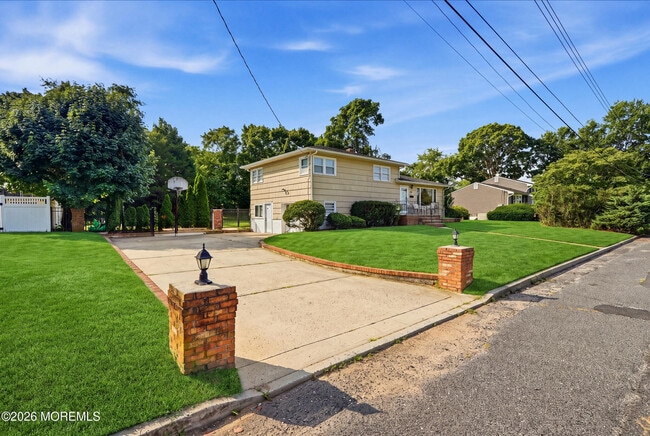 38 Hilltop Rd