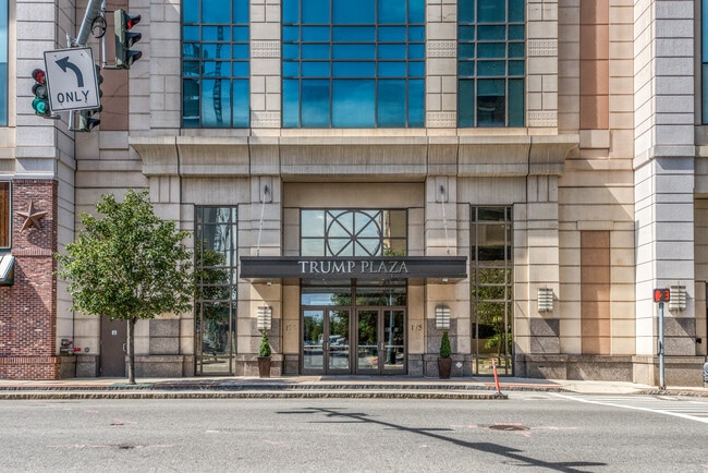 Welcome to 175 Huguenot St. New Rochelle - 175 Huguenot St Unit 1205