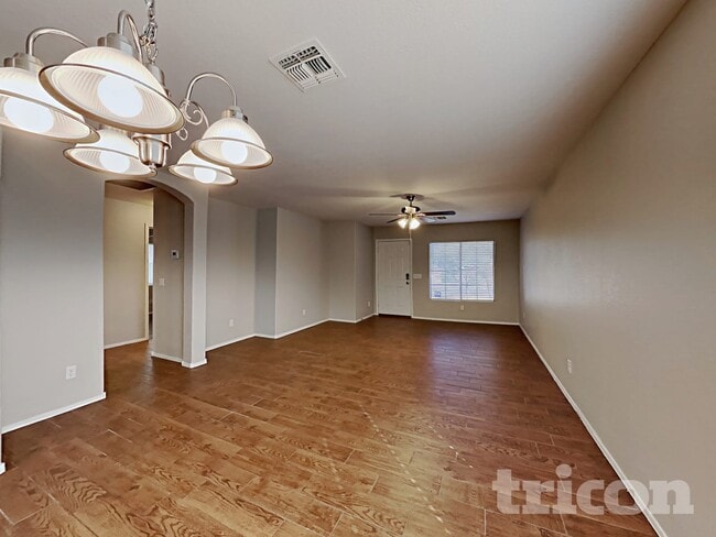 Photo - 873 E Geona St