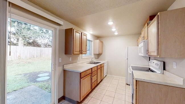 Photo - 17416-17418 8TH AVE CT E Unidad 17416