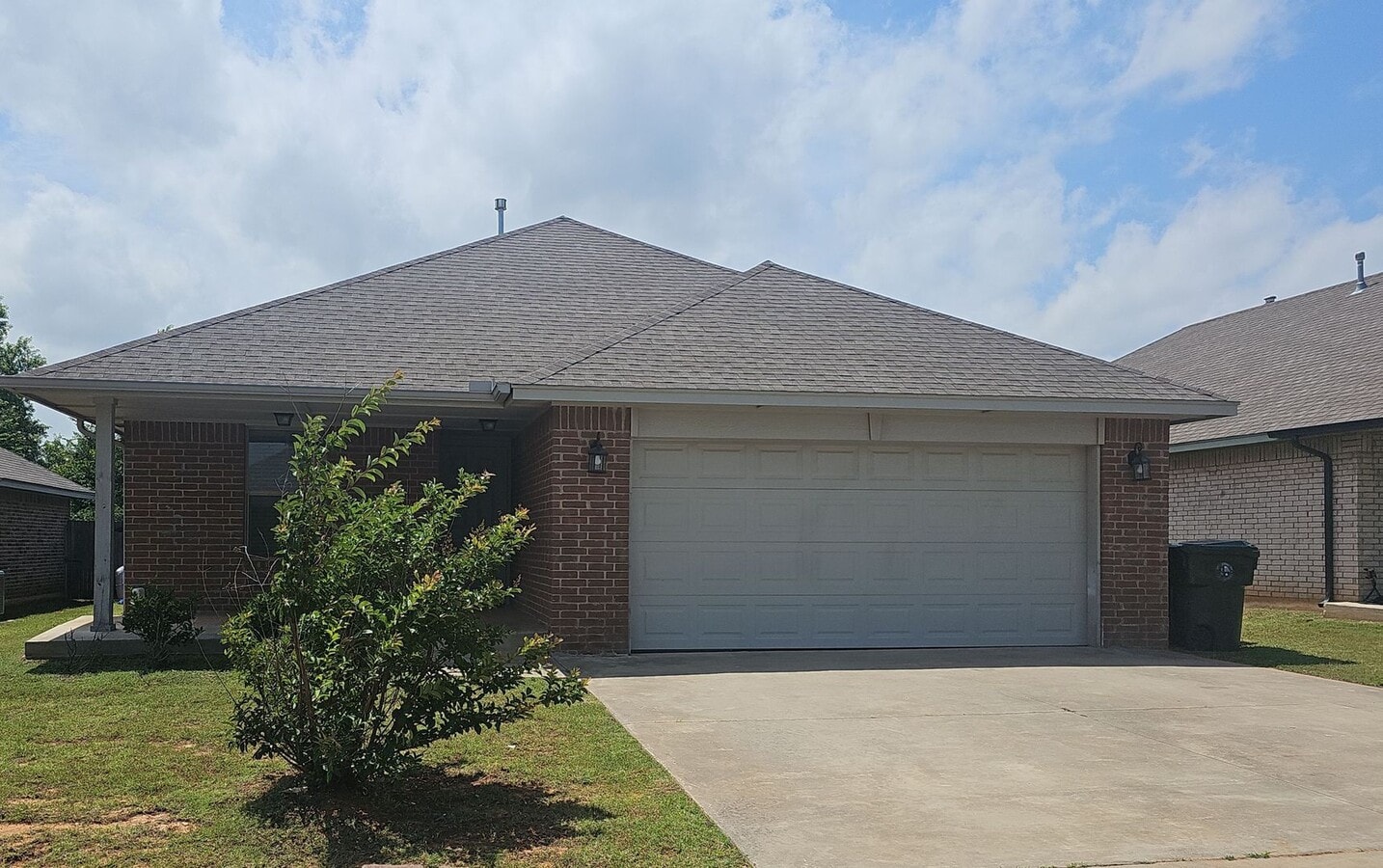 Very Nice 3 bedroom 2 bath home in MWC sch... - Very Nice 3 bedroom 2 bath home in MWC sch...