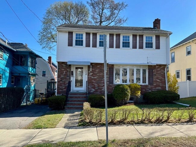 Building Photo - 349 Lagrange St