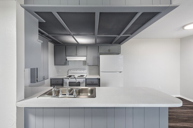 2BED 2BATH LOFT