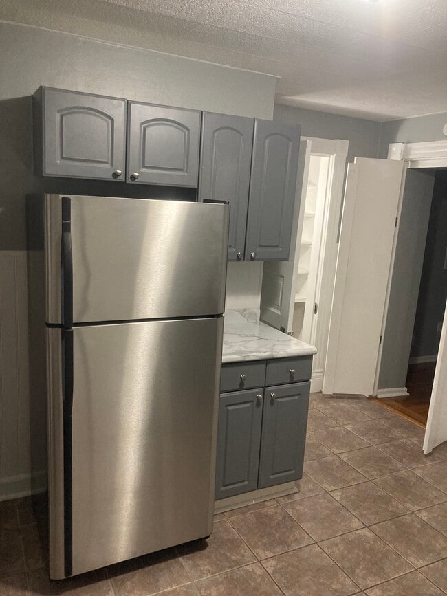 Photo - 4550 Varrelmann Ave Unidad 1F