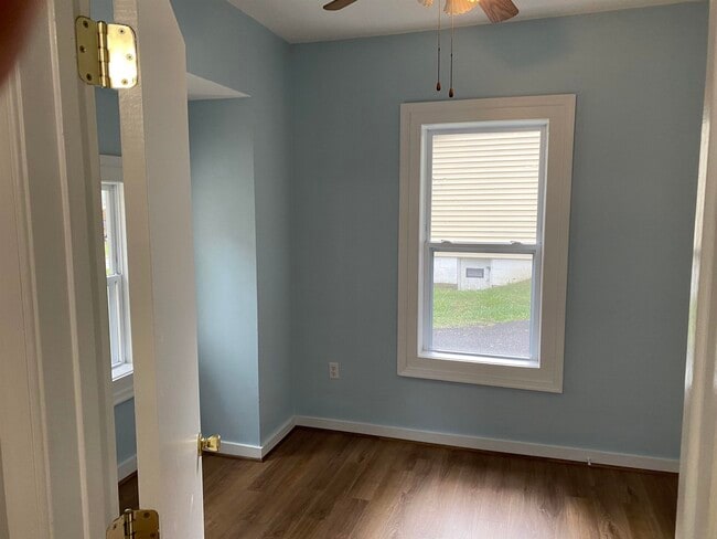 Photo - 1733 Spring Hill Rd