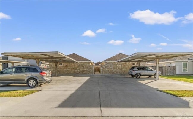 Photo - 1005 W La Pointe Ave Condo Unit 4