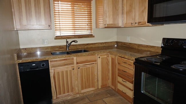 Photo - 515 6th Ave Unidad #1