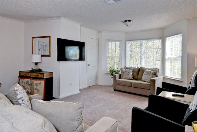Photo - 109 Stratford Dr Unidad K