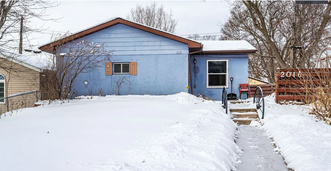 Building Photo - A Charming One-Bedroom with a Yard You’ll Love