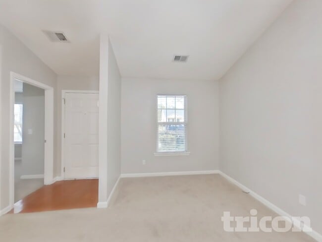 Photo - 538 Providence Crossing