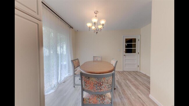 Photo - 30 Green Hill Ln