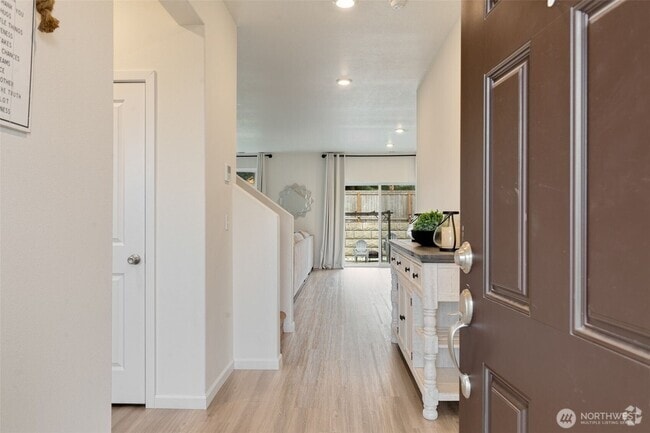 Building Photo - 7718 284th Pl NW Rental