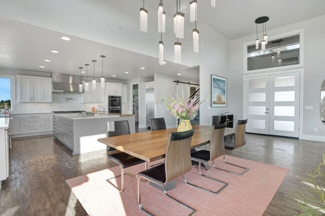 Photo - Beautiful home in the gated community of Tetherow