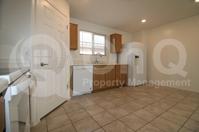 Photo - 8765 E Stone Meadow Cir
